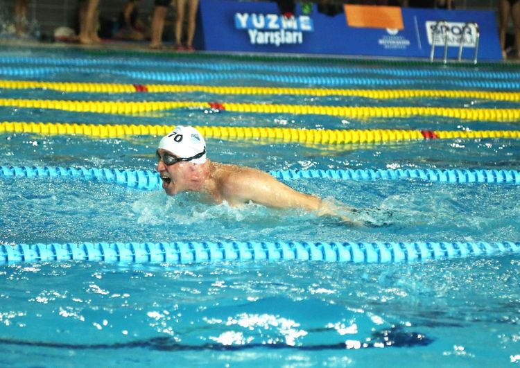 Emeklilere 1 TL'ye Yüzme ve Fitness Salonu!