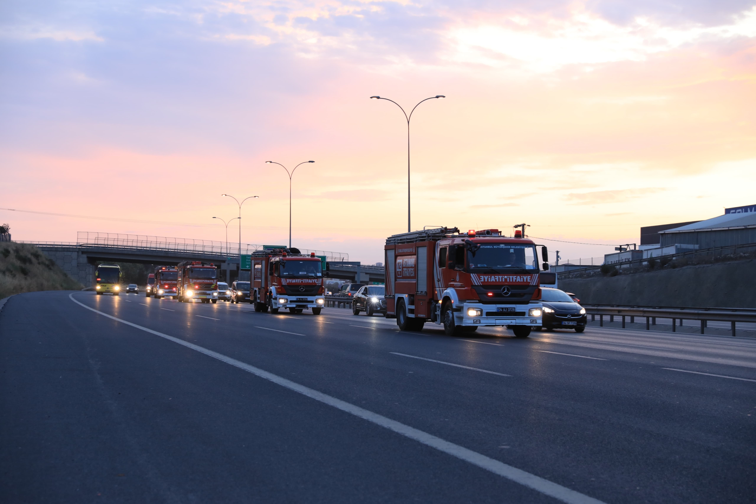 İstanbul İtfaiyesi İzmir'de