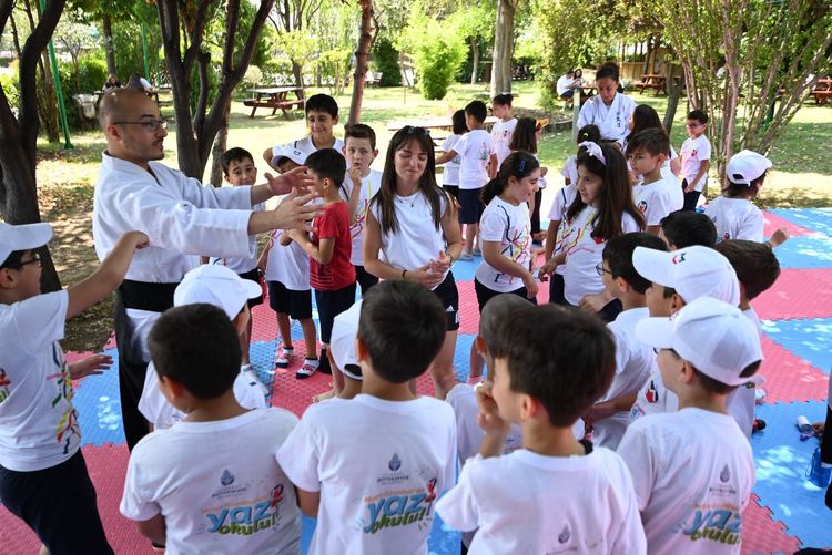 Eğlenerek Öğrenmenin Adresi: Metro İstanbul Yaz Okulu