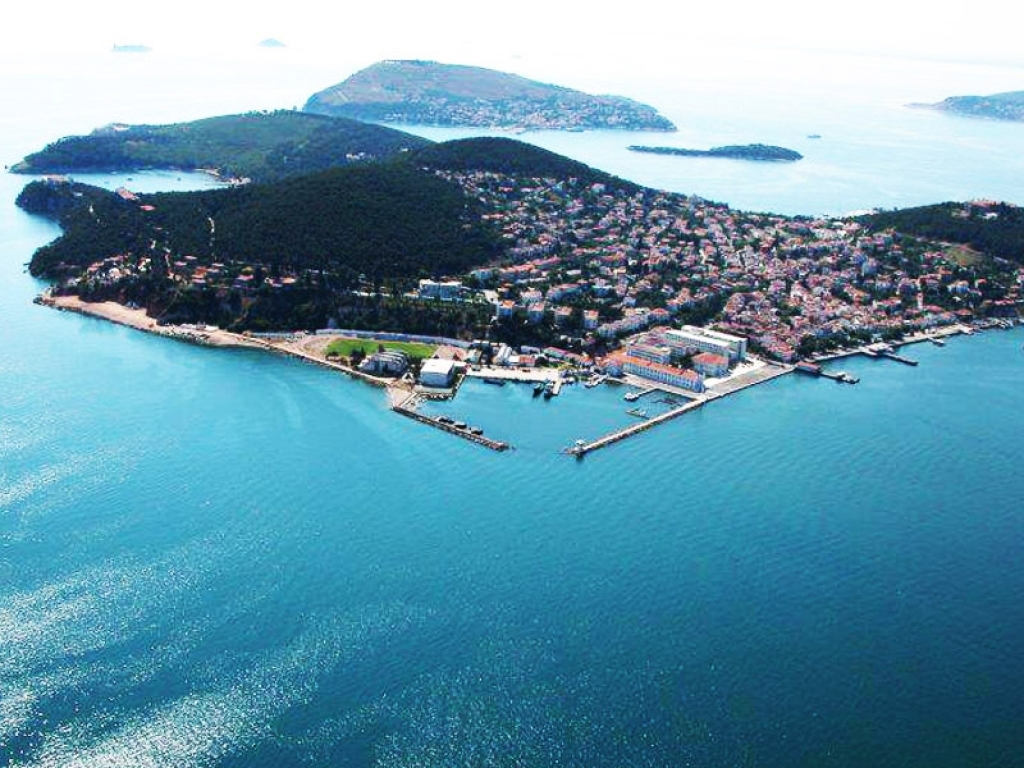 Heybeliada'ya Kısa Bir Yolculuk