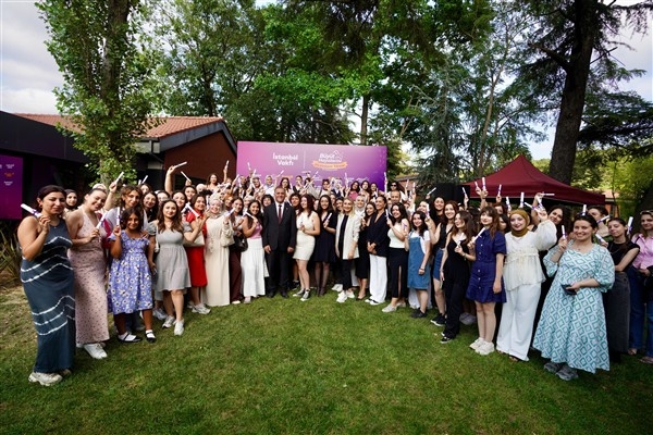 Büyüt Hayallerini Yeni Mezunlarını Verdi