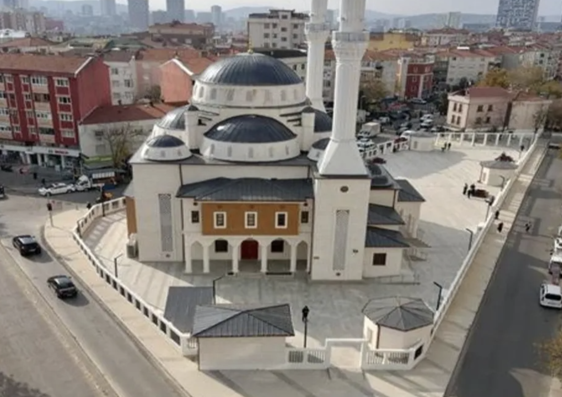 İbadethaneler Yenileniyor