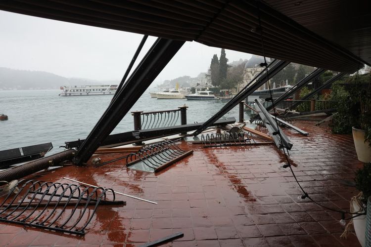 Boğaziçi'nde Aykırı Yapılaşmaya Geçit Yok!