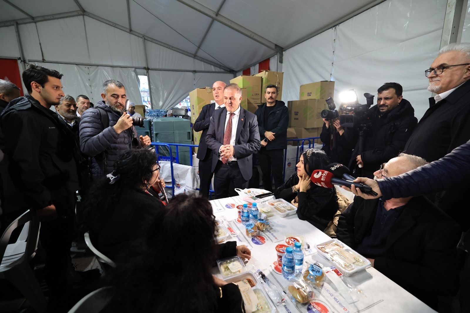 Meydanlarda İftar Seferberliği