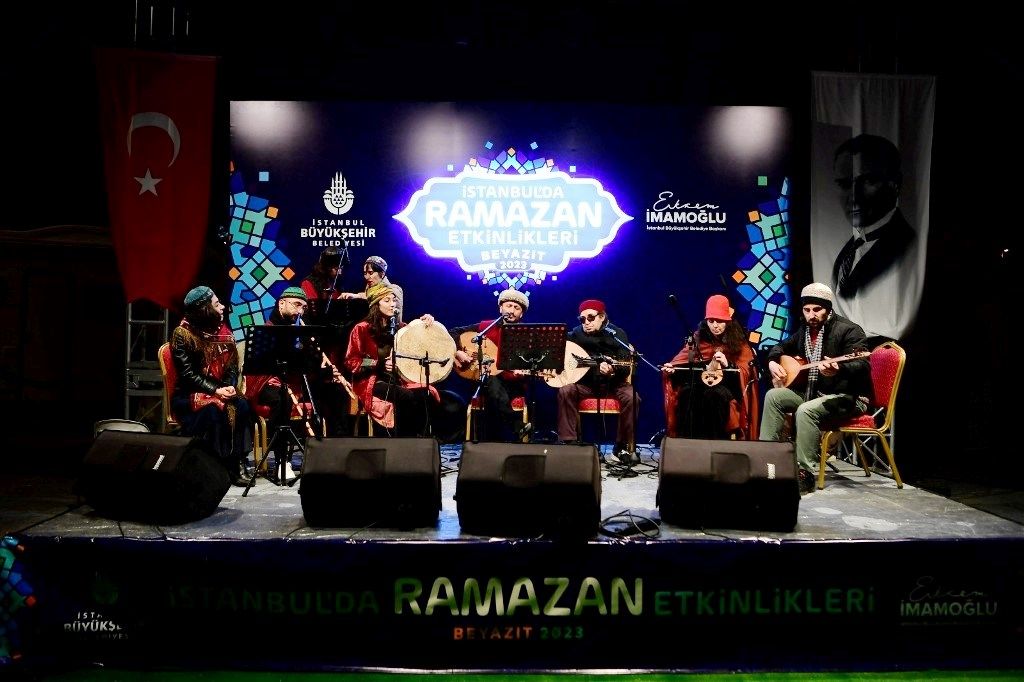 İBB, Ramazan’ın Ruhunu Meydanlarda Yaşatıyor!