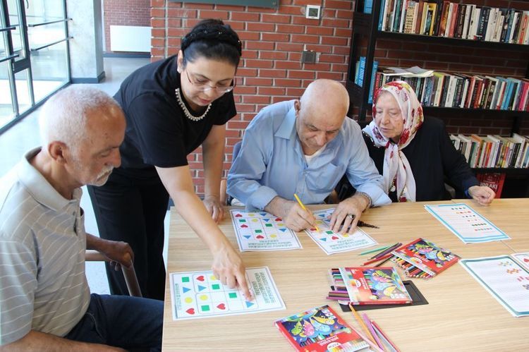 İBB'nin Alzheimer Bakım Evi Ödül Aldı